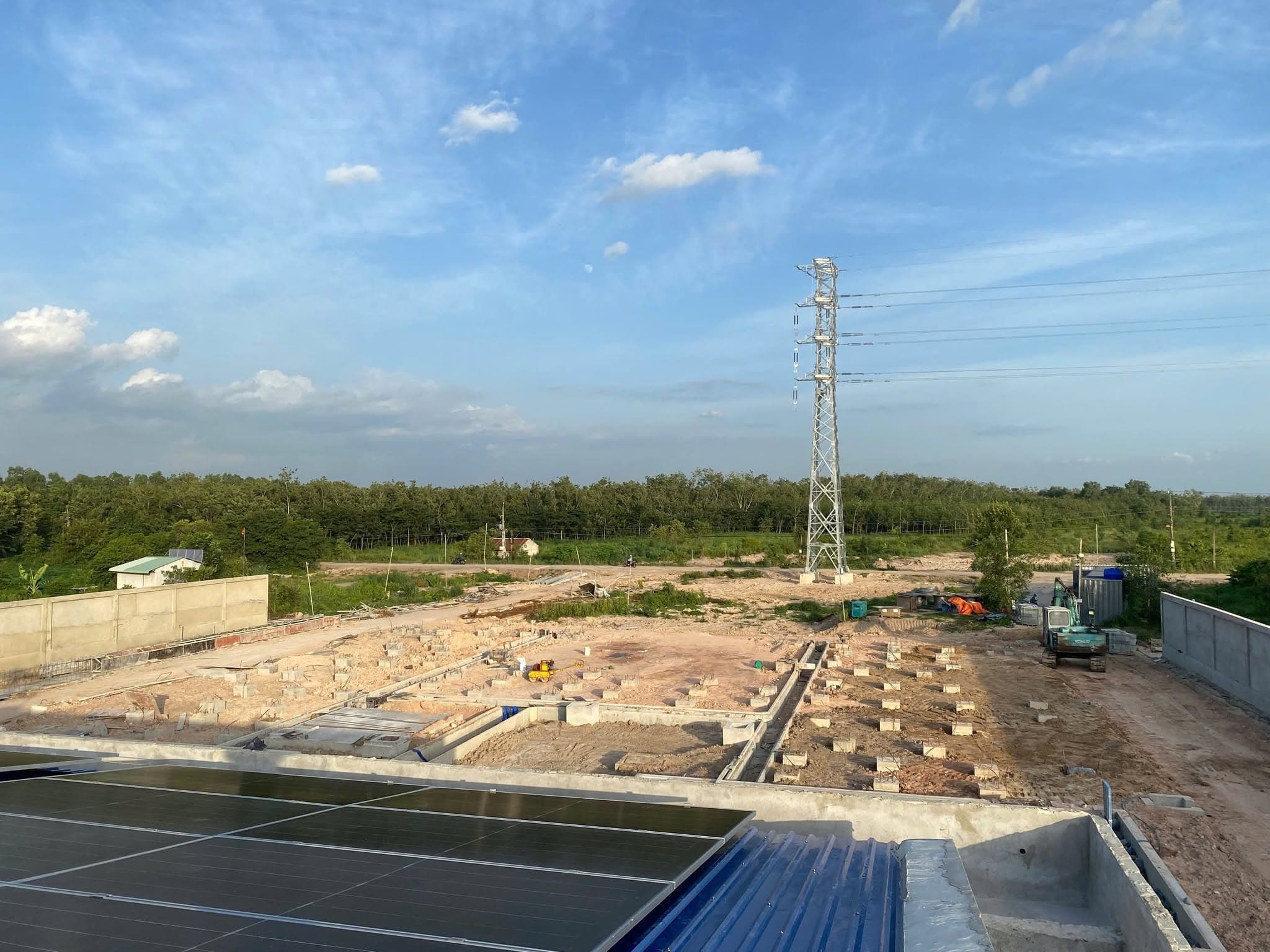 Lắp đặt điện mặt trời áp mái TBA 110kV Phước Đông 6 Tây Ninh
